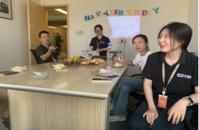 9月员工生日会257.png